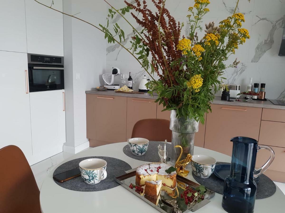 Apartament Marcelin Gold Wes Quality Suite Poznan Exterior photo